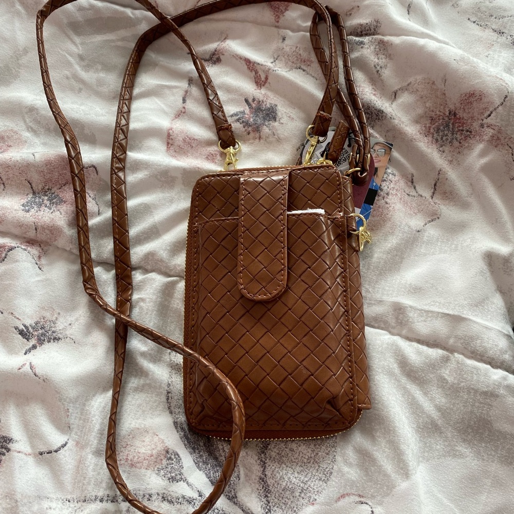 NEW Mundi Crossbody Travel Wallet RFID protected